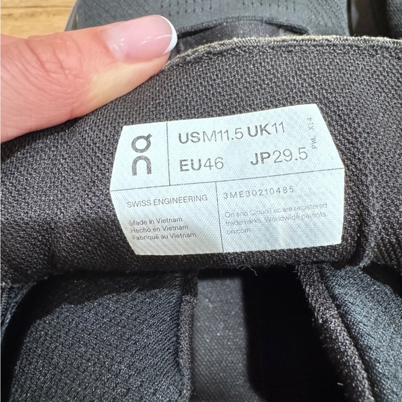 Men's Cloudnova 2 Low Top Sneakers In Size 11.5 - Picture 10 of 10